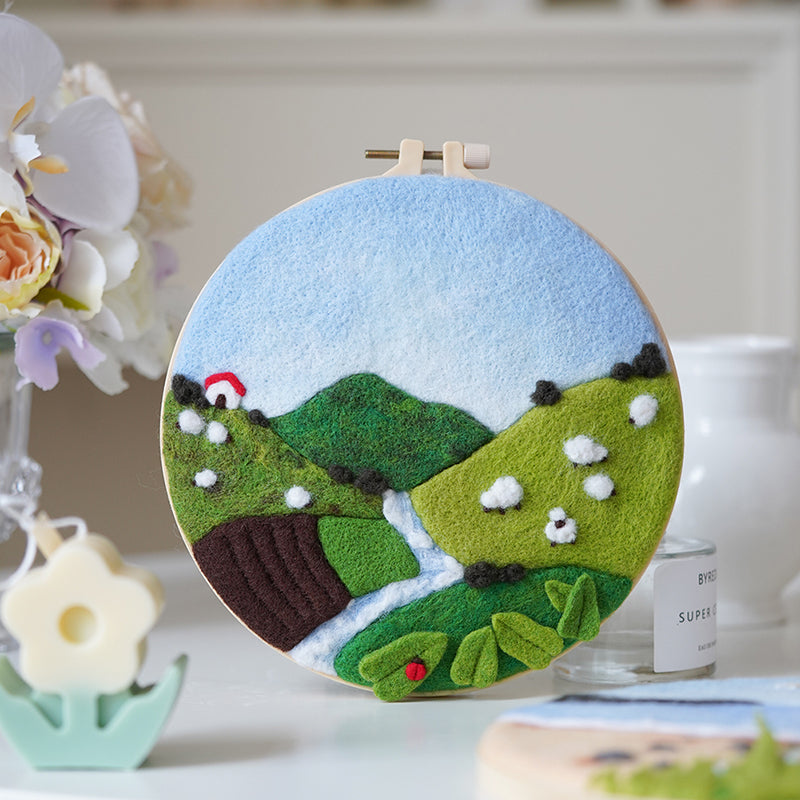 Needle Felting Kit - Spring Meadow Hills. Wizardi DIY Wool Craft Kit F07N8-W349