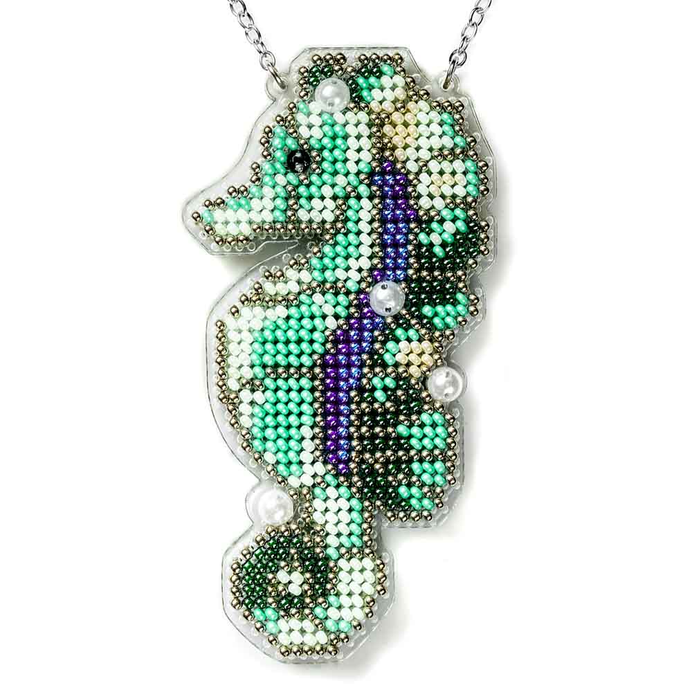 Set for embroidery with beads on a plastic base FLPL-104