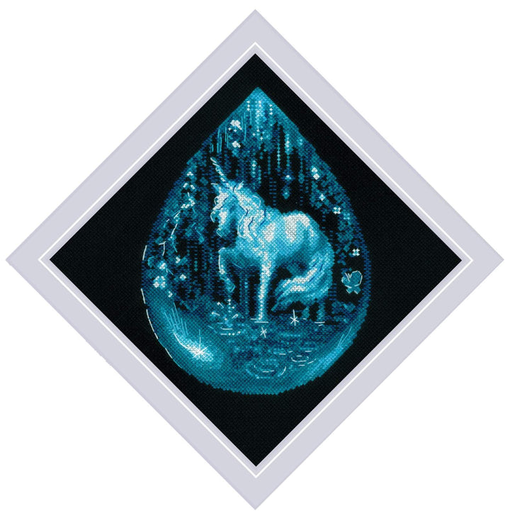 Unicorn Tear R2161 Counted Cross Stitch Kit