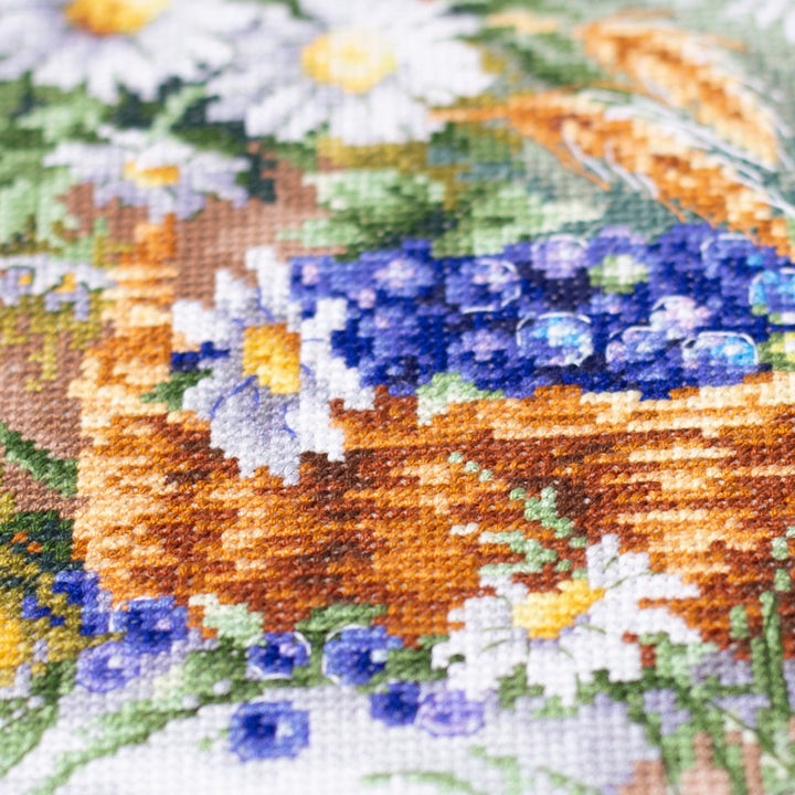 On the Forest Glade 510-230 Counted Cross-Stitch Kit