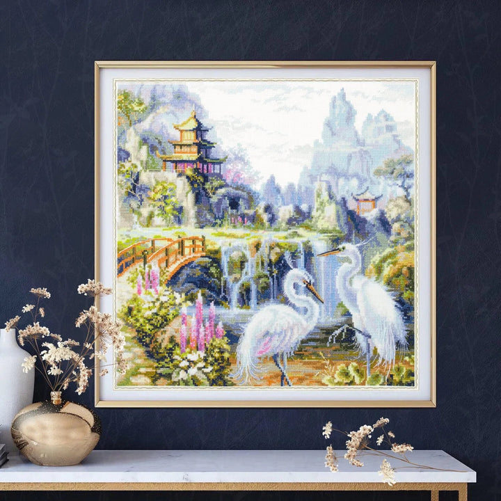 Happy Morning 550-756 Counted Cross-Stitch Kit