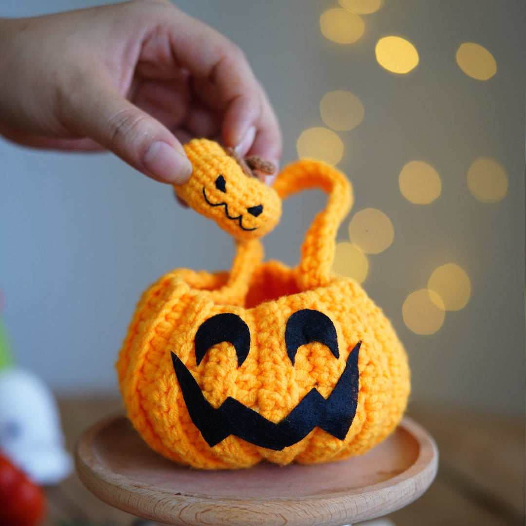 Pumpkin with Little Ghost. Halloween Amigurumi DIY Crochet Kit Wizardi F07N8-M102