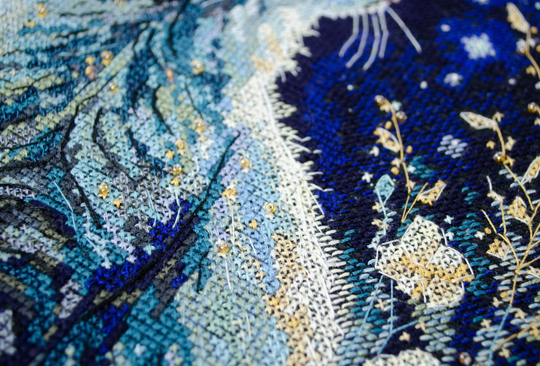 Cross-stitch kit Night guest AH-197