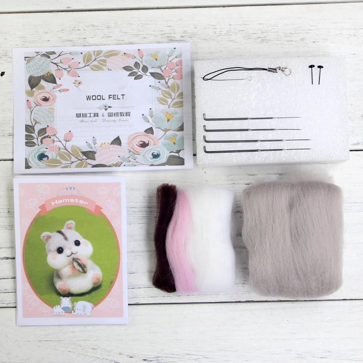 Hamster Needle Felting Kit. Wizardi DIY Wool Craft Kit F07N8-W1