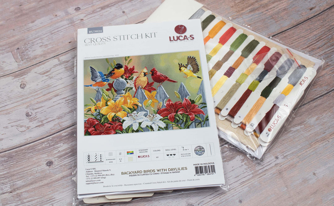 Backyard Birds with Daylilies BU5024L Counted Cross-Stitch Kit