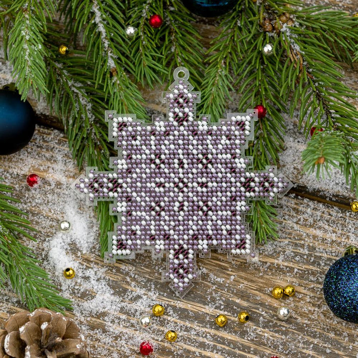 Bead embroidery kit on a plastic base FLPL-039