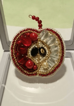 BP-188C Beadwork kit for creating brooch Crystal Art "Red apple"