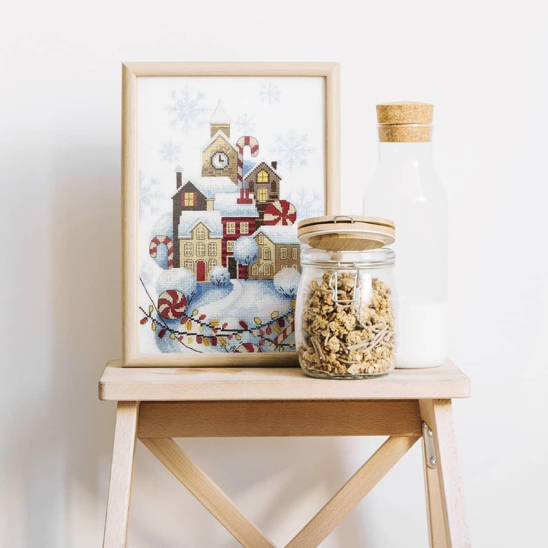 BT-257C Counted cross stitch kit Crystal Art "Gingerbread house"