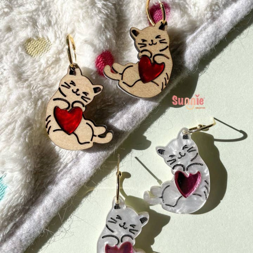 Cat with Lots Love 2