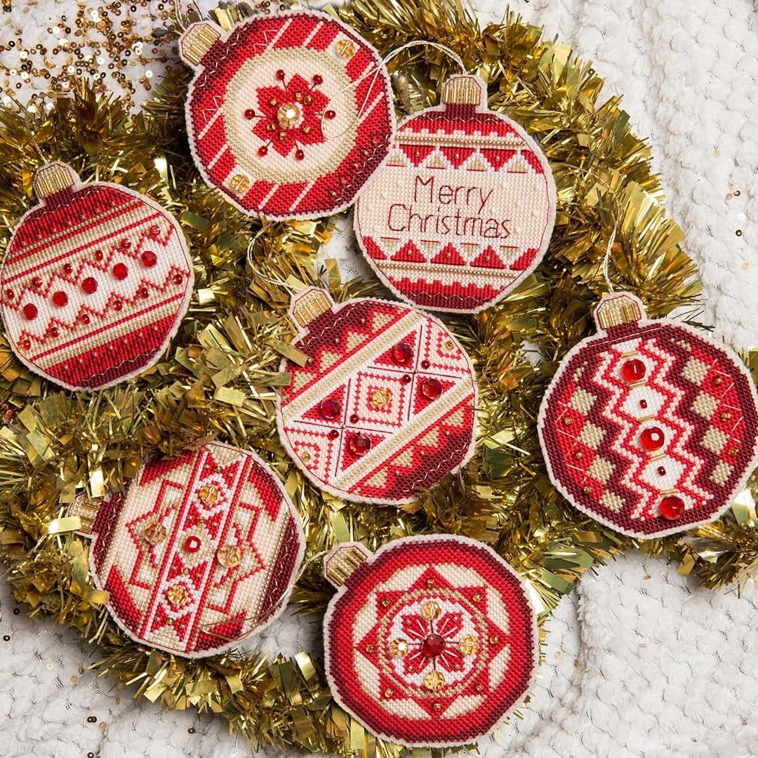 Christmas tree toy. Plastic Canvas Cross-stitch kit T-09C