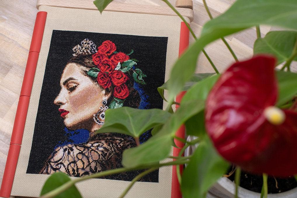 Counted Cross Stitch Kit Muse L8029