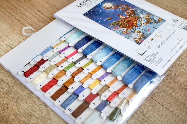 Counted Cross Stitch Kit The reindeers on their way! Leti958