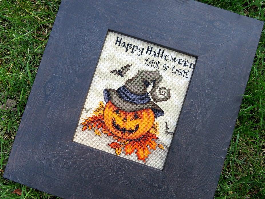 Counted Cross Stitch Kit Trick or treat Leti956