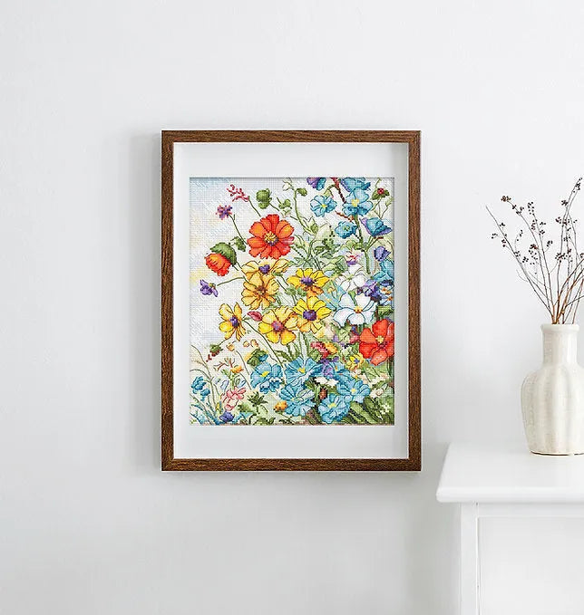 Wildflowers L8091 Counted Cross Stitch Kit