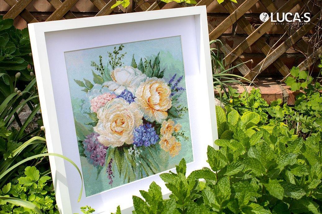 Floral bouquet B2370L Counted Cross-Stitch Kit