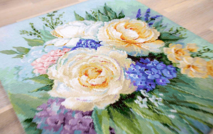 Floral bouquet B2370L Counted Cross-Stitch Kit