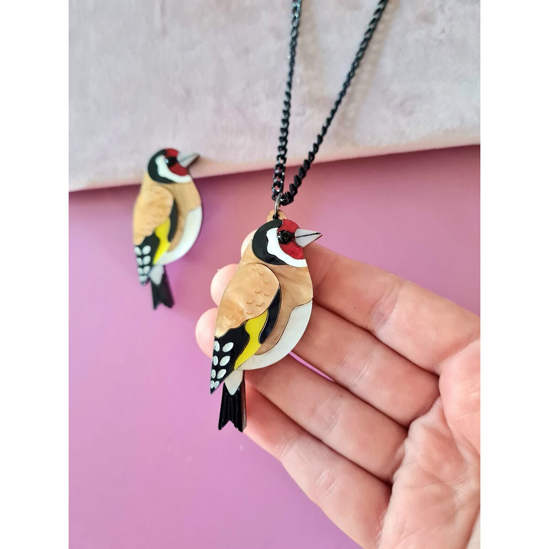 Goldfinch pin or pendant 1