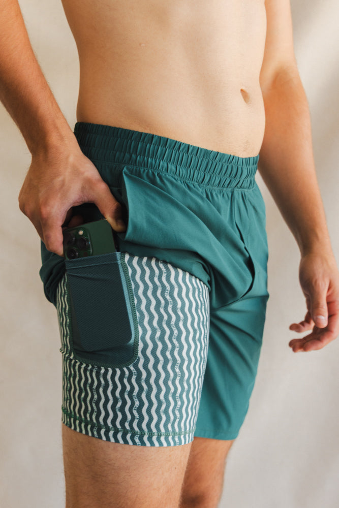 The Green Way | Green Deck Stripe Ball Hammock® 7 Inch Athletic Shorts