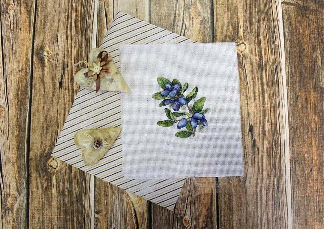 Honeysuckle SM-600 Counted Cross Stitch Kit