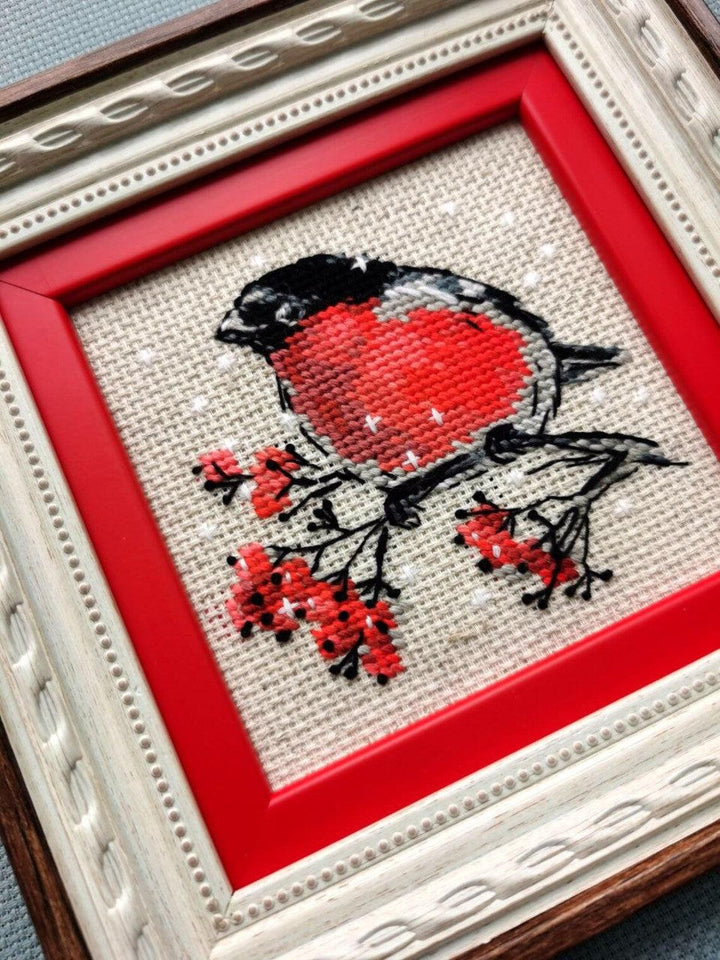 Winter Guest R2132 Counted Cross Stitch Kit