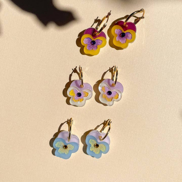 Mini Blue Pansy Dangle 1