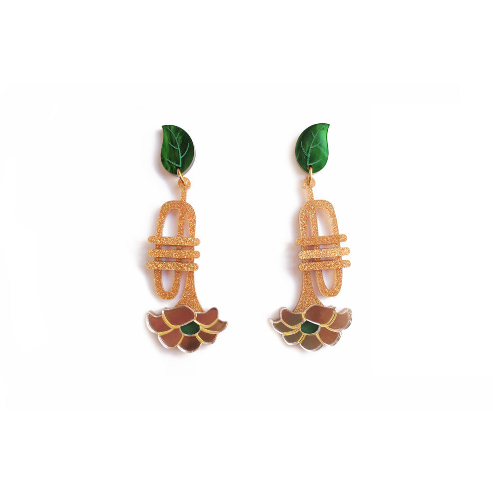 Trumpet with flower earrings by Laliblue