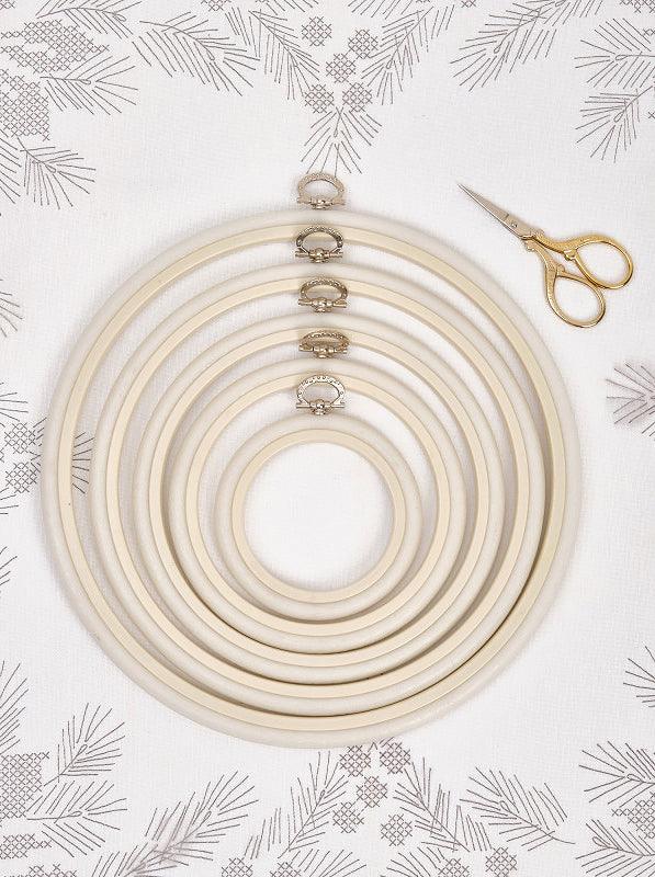 Round Flexi Hoop Nurge 230-2 White