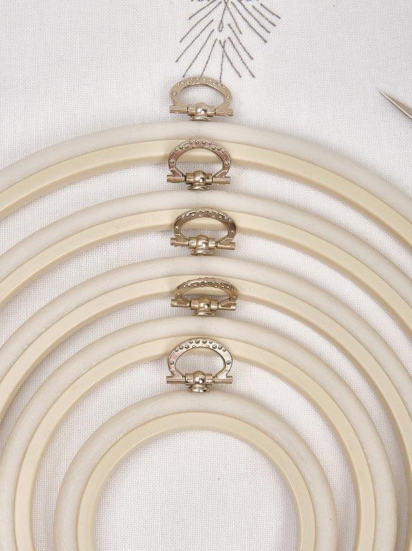Round Flexi Hoop Nurge 230-2 White