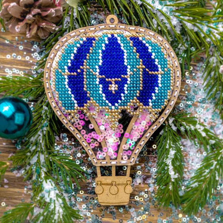 Set for embroidery with beads on a plastic base FLPL-074