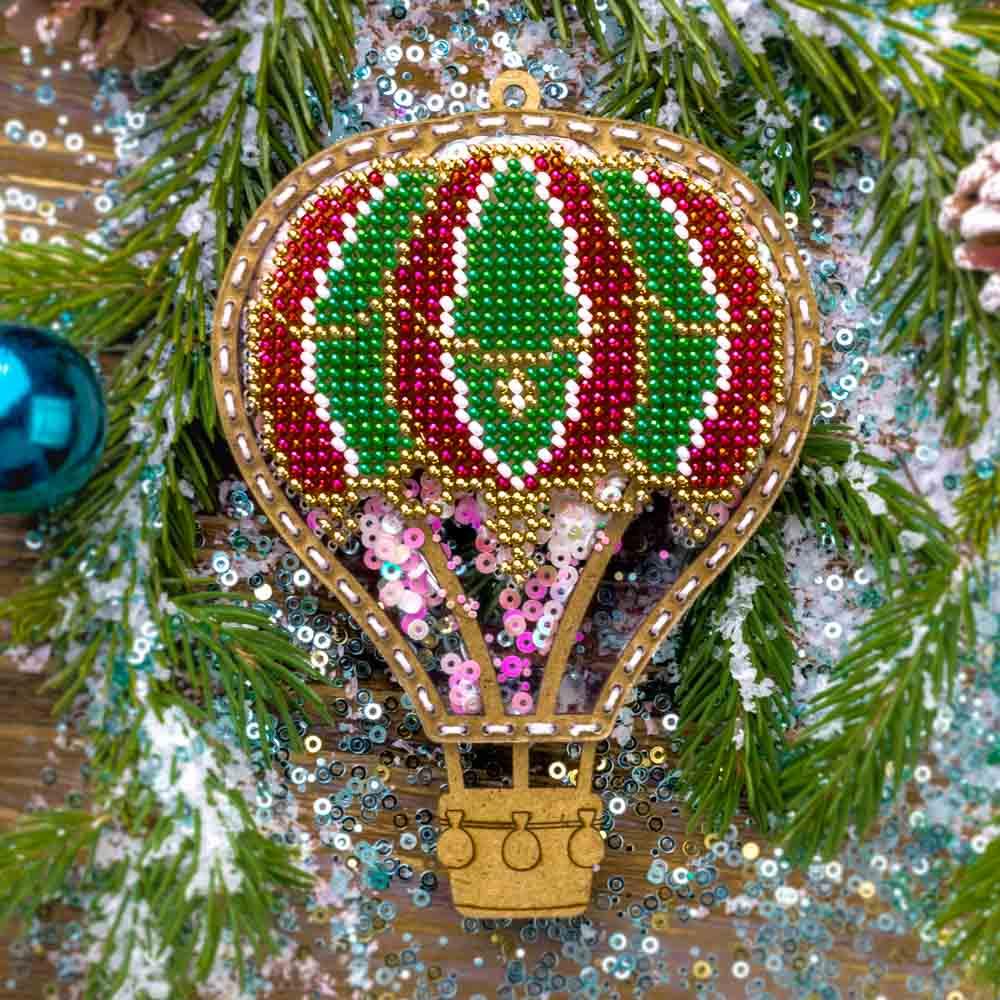 Set for embroidery with beads on a plastic base FLPL-075