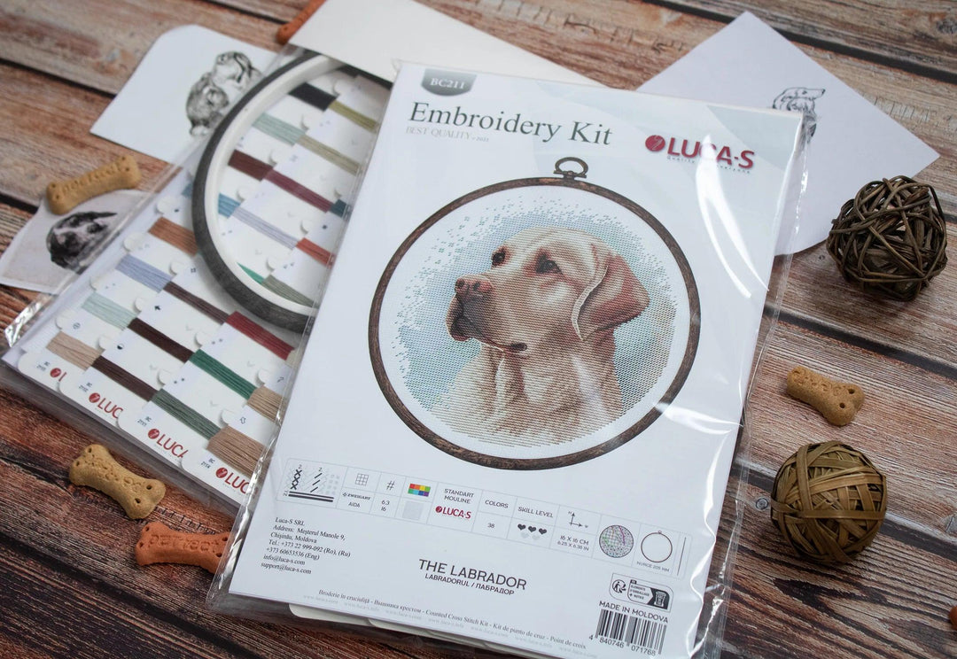 The Labrador BC211l Counted Cross-Stitch Kit