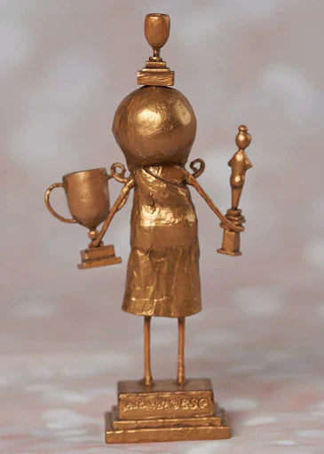 Trophy Wife Lori Mitchell Figurine - Quirks!