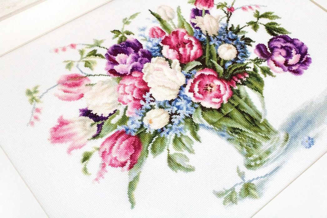 Tulips B2261L Counted Cross-Stitch Kit