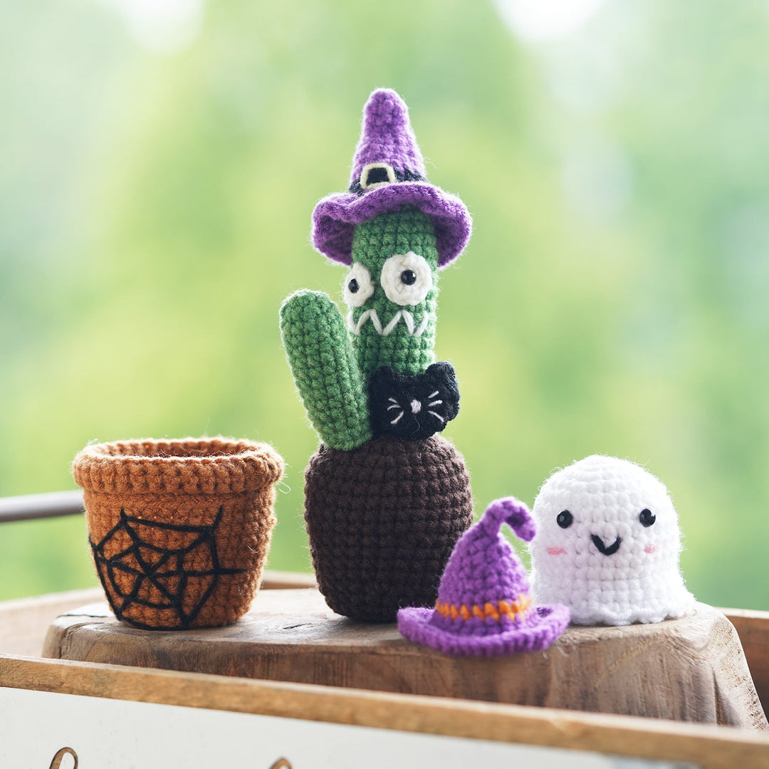 Halloween Plants with Ghost Amigurumi DIY Crochet Kit Wizardi F07N8-M226