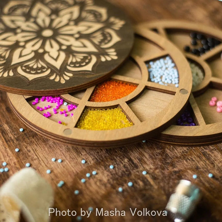 Multilayer bead organizer FLZB-076