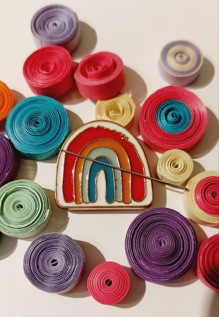 Rainbow Magnetic Needle Minder F07M10-5 Rainbow