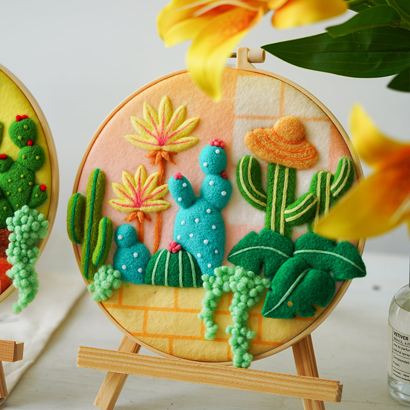 Needle Felting Kit - Desert Cacti. Wizardi DIY Wool Craft Kit F07N8-W436