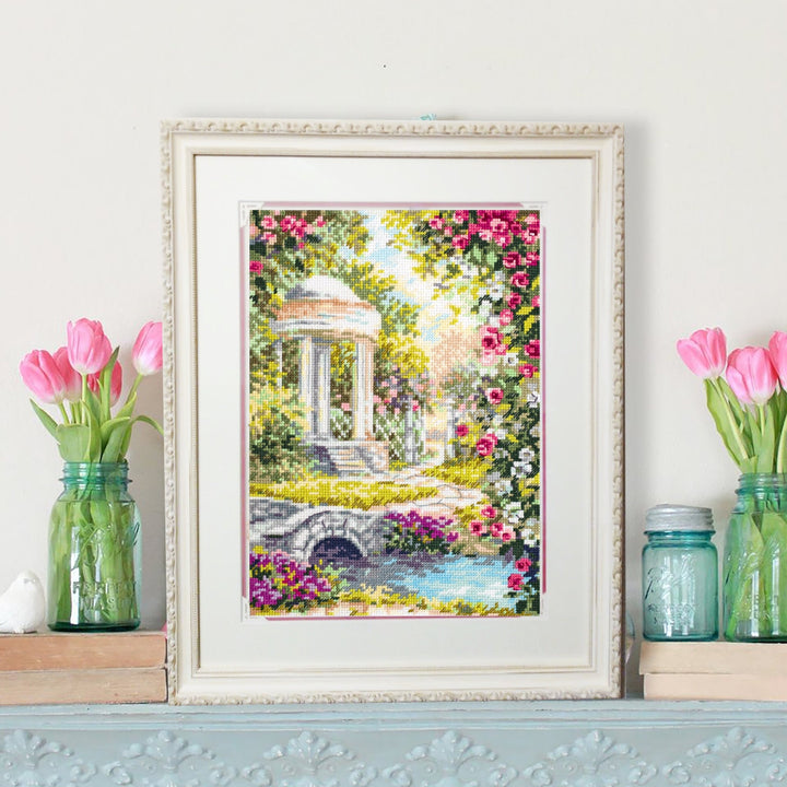 The Rotunda 210-066 Counted Cross-Stitch Kit