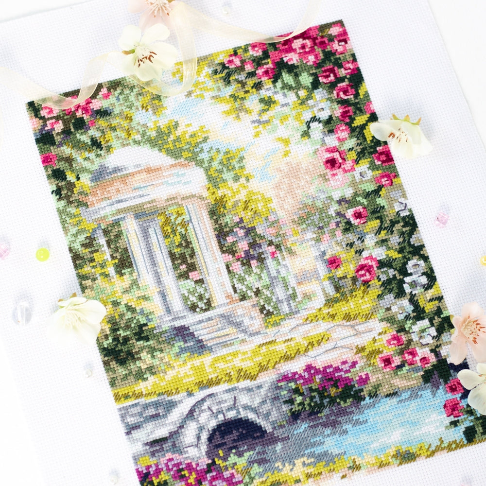 The Rotunda 210-066 Counted Cross-Stitch Kit