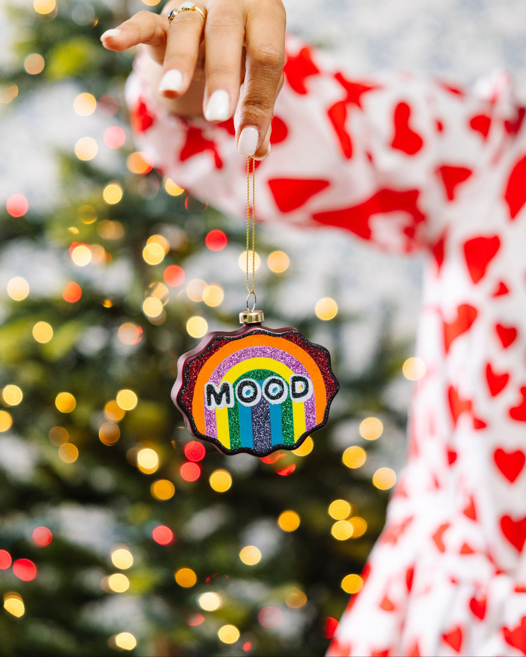 Scallop Ornament - Mood