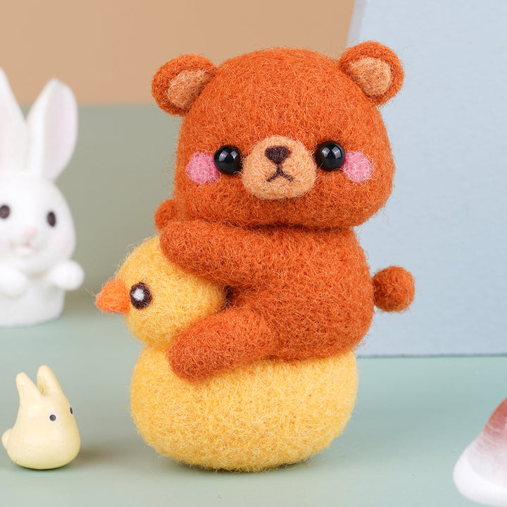 Bear Needle Felting Kit. Wizardi DIY Wool Craft Kit F07N8-W281