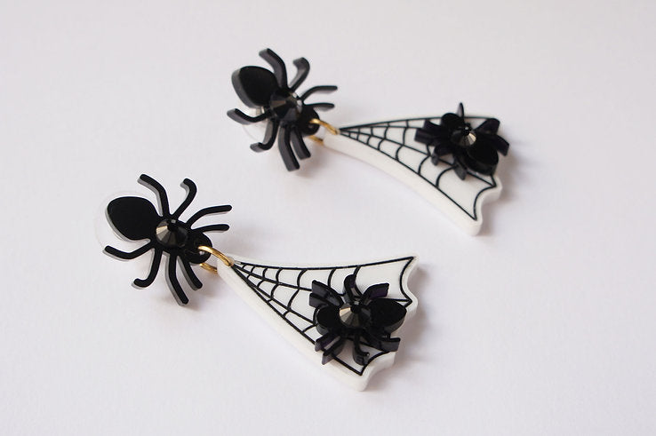 Spider Web Earrings by Laliblue