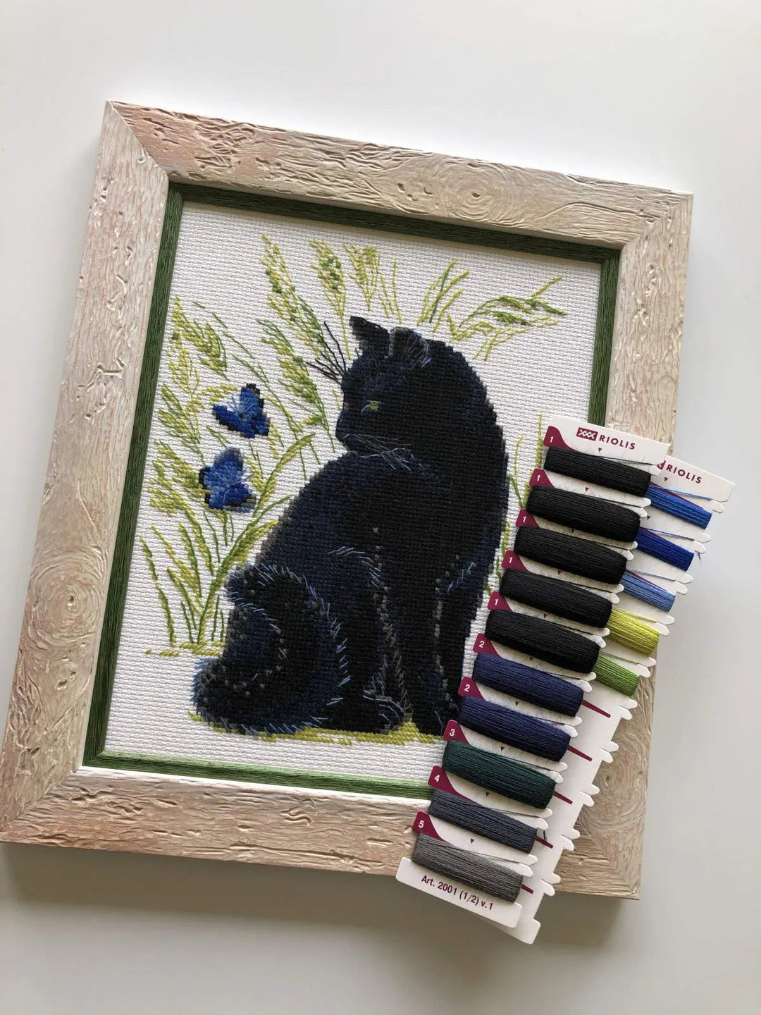 Black Cat R2001 Counted Cross Stitch Kit