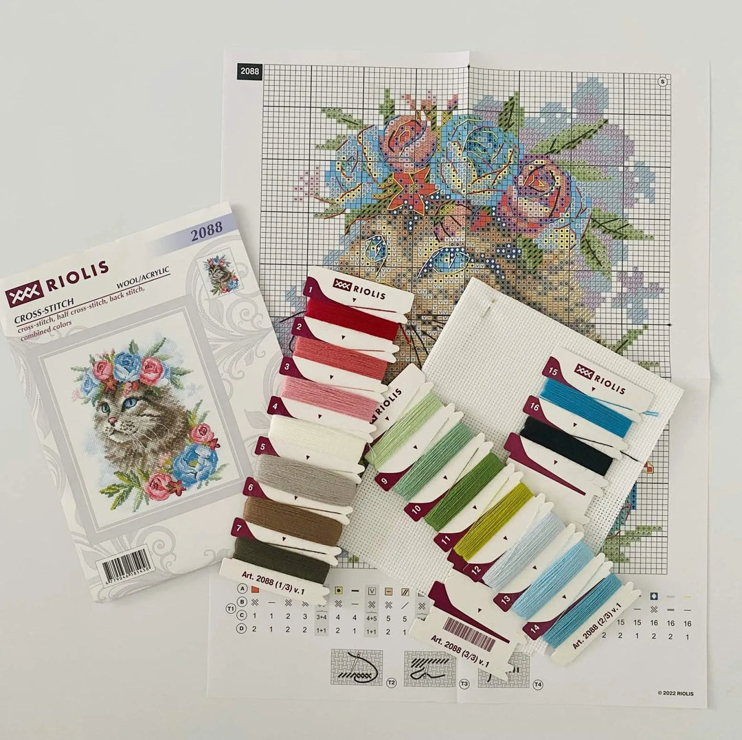 Cat in Flowers R2088 Counted Cross Stitch Kit