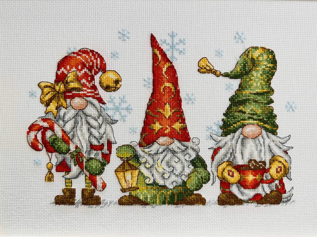 Jolly Gnomes R2234 Counted Cross Stitch Kit