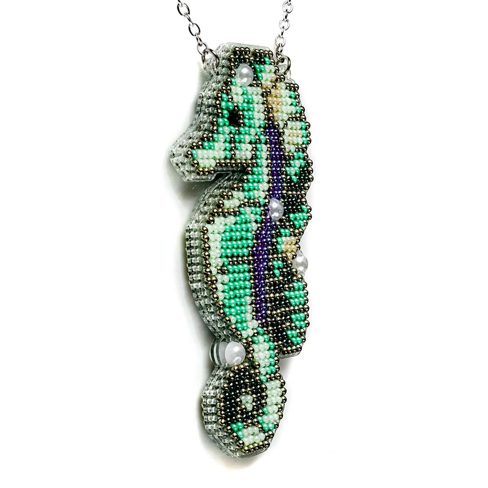 Set for embroidery with beads on a plastic base FLPL-104