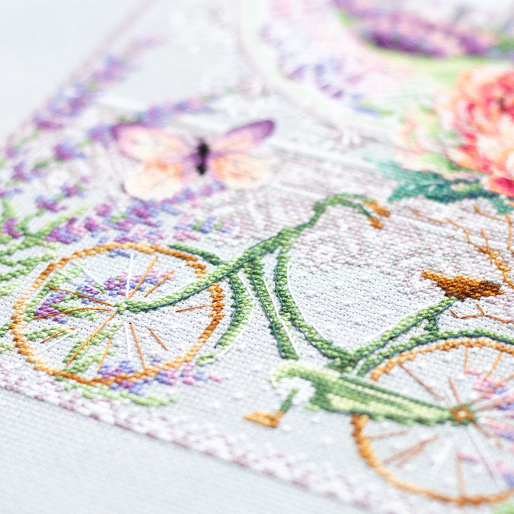 Charming Provence 540-703 Counted Cross-Stitch Kit