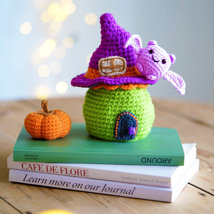 Little Witch House with Bat. Halloween Amigurumi DIY Crochet Kit Wizardi F07N8-M103