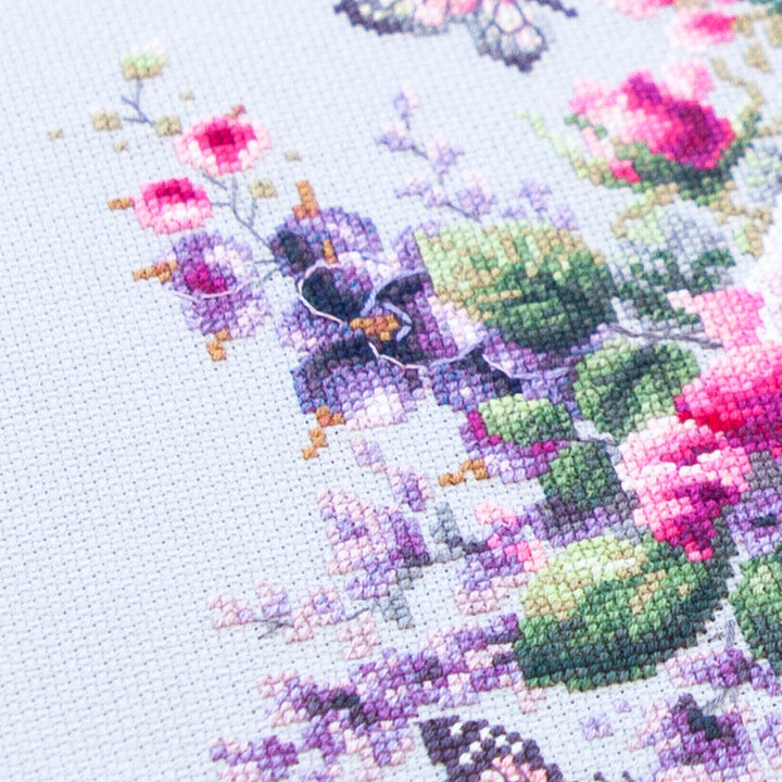 Happy Garden 70-13 Counted Cross-Stitch Kit