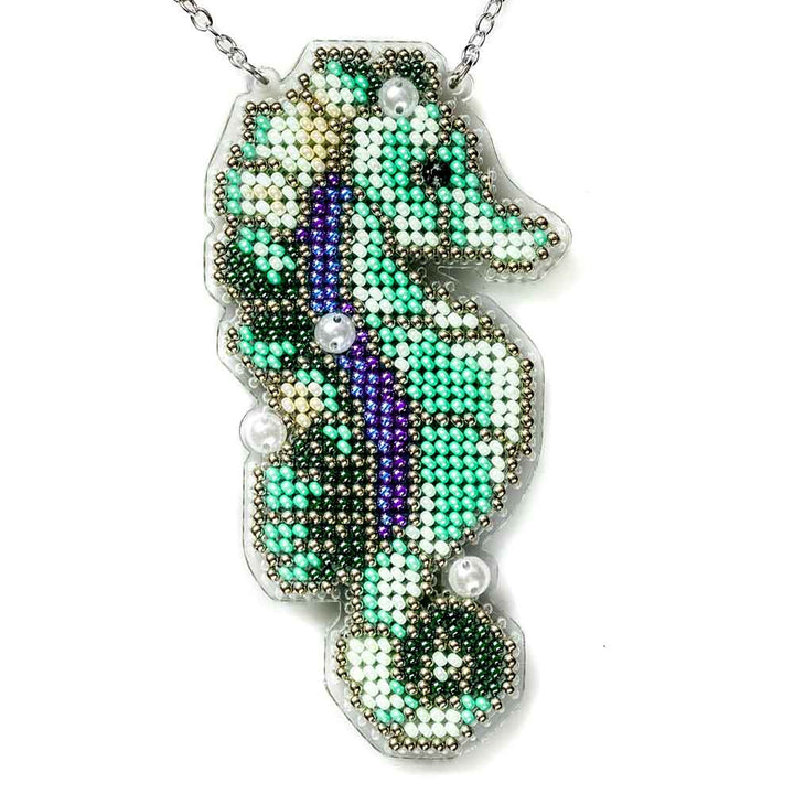 Set for embroidery with beads on a plastic base FLPL-104